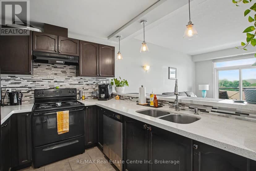 410 - 2 Colonial Drive — photo 8 of 27