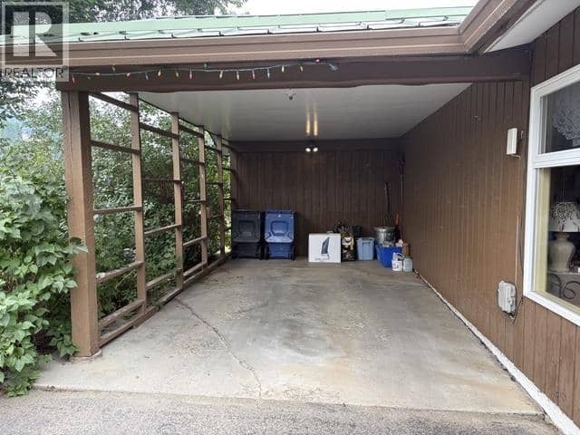 404 N BIRCH AVENUE, 100 Mile House, photo 7