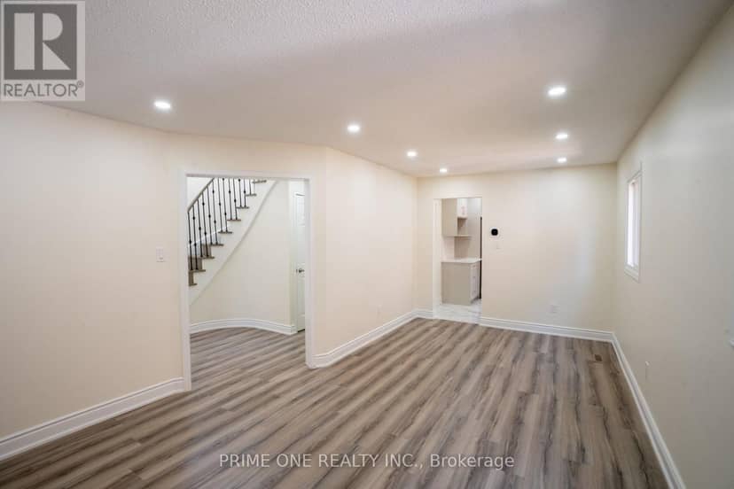 3290 Cambourne Crescent — photo 13 of 40