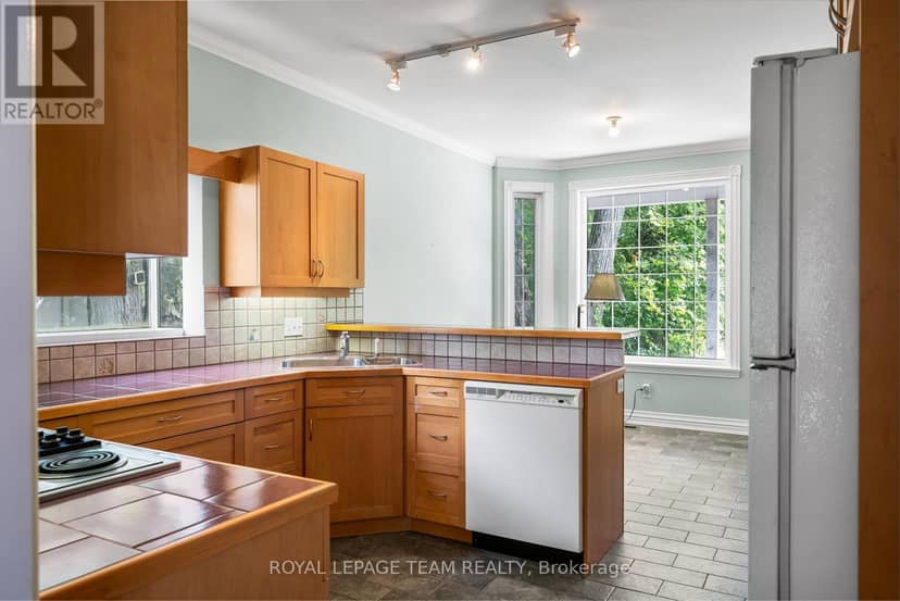 4310 Armitage Avenue — photo 17 of 40