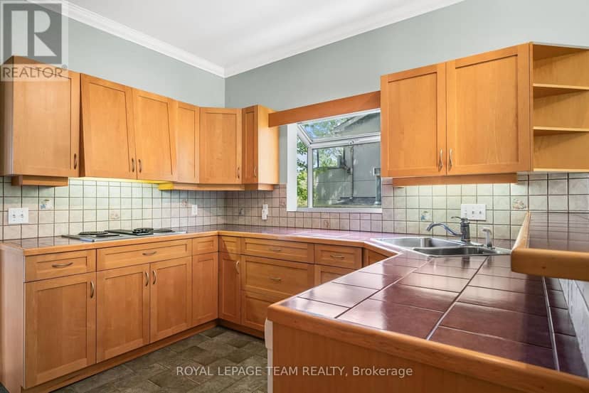 4310 Armitage Avenue — photo 14 of 40