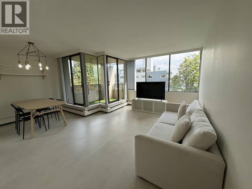 502 1737 DUCHESS AVENUE, West Vancouver