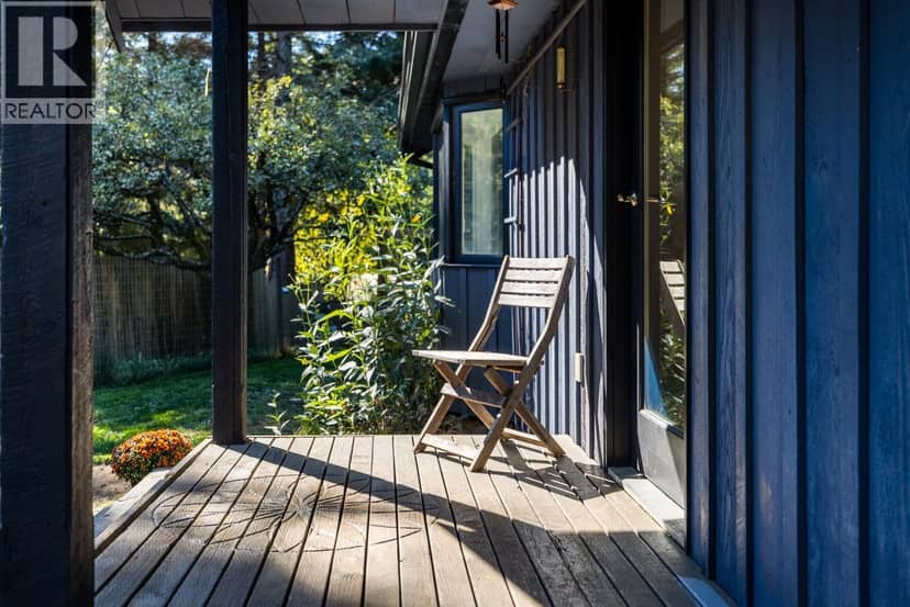 1302 ADAMS ROAD, Bowen Island