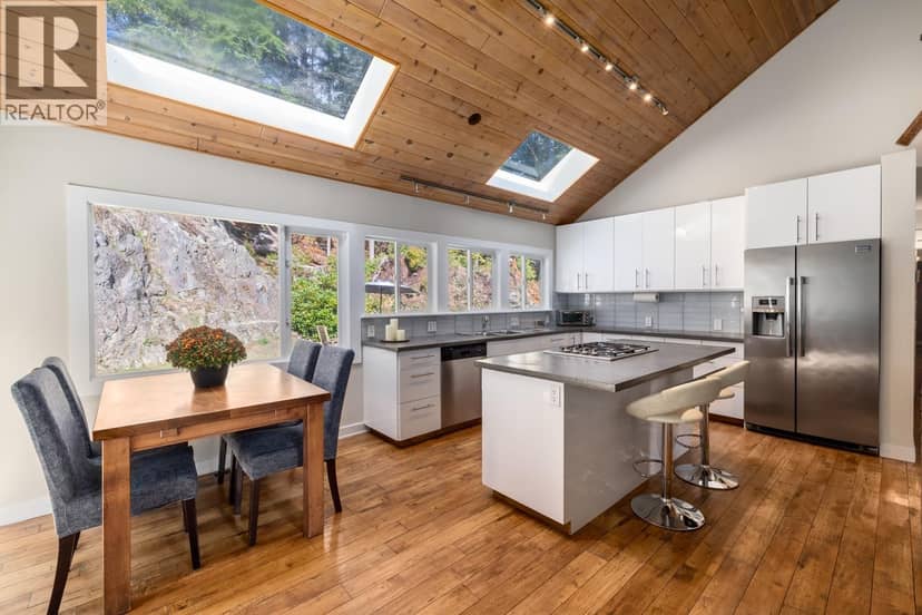 1302 ADAMS ROAD, Bowen Island, photo 3