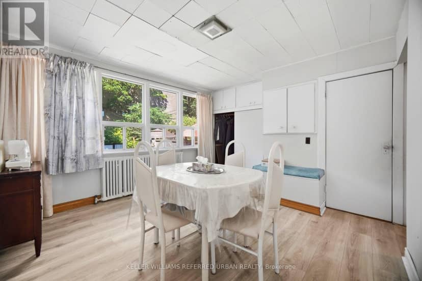 126 Close Avenue — photo 10 of 40