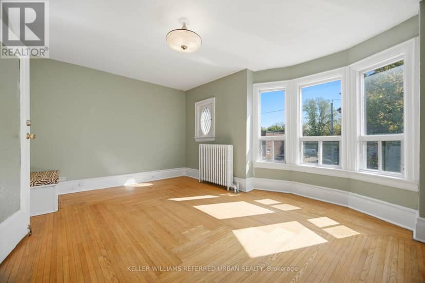 126 Close Avenue — photo 18 of 40