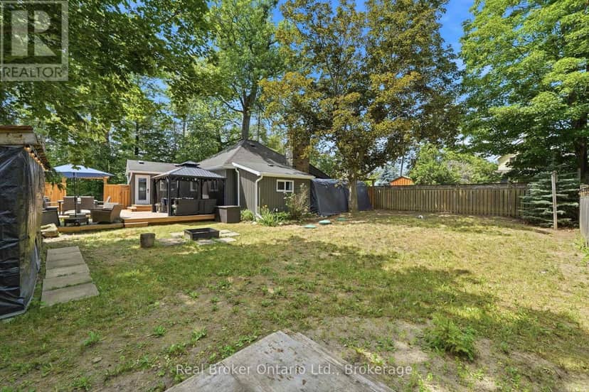 1 Janice Drive — photo 37 of 40