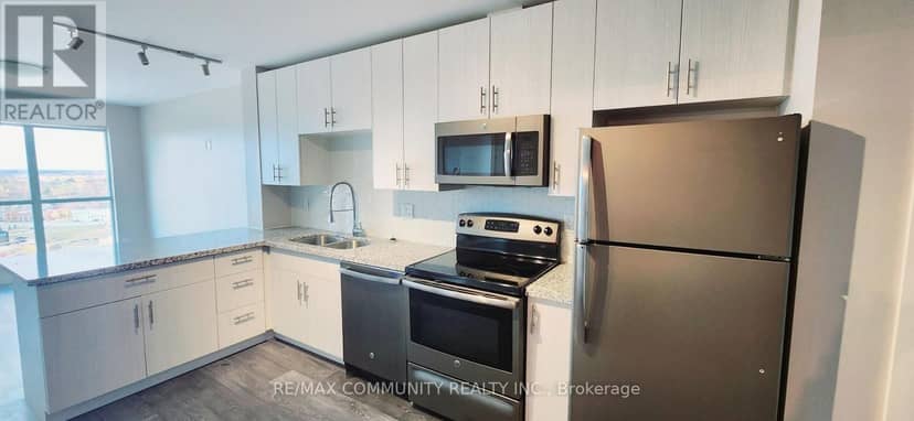 1708 - 1 Victoria Street — photo 10 of 34