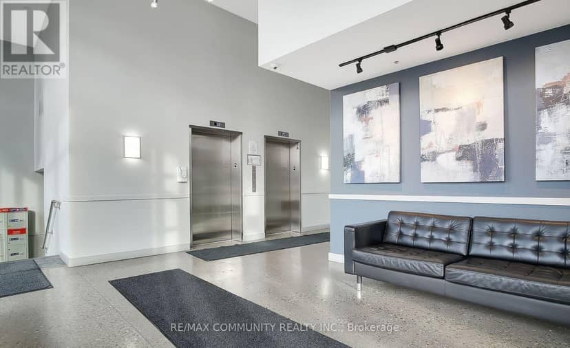 1708 - 1 Victoria Street — photo 7 of 34