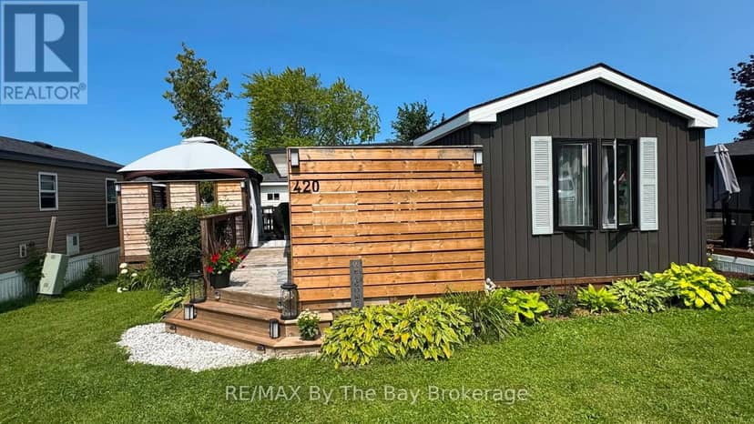 420 - 225 Platten Boulevard, Scugog