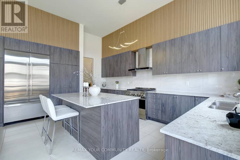 96 Bond Crescent — photo 19 of 40
