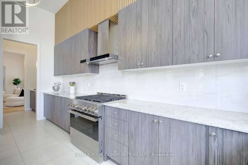 96 Bond Crescent — photo 22 of 40