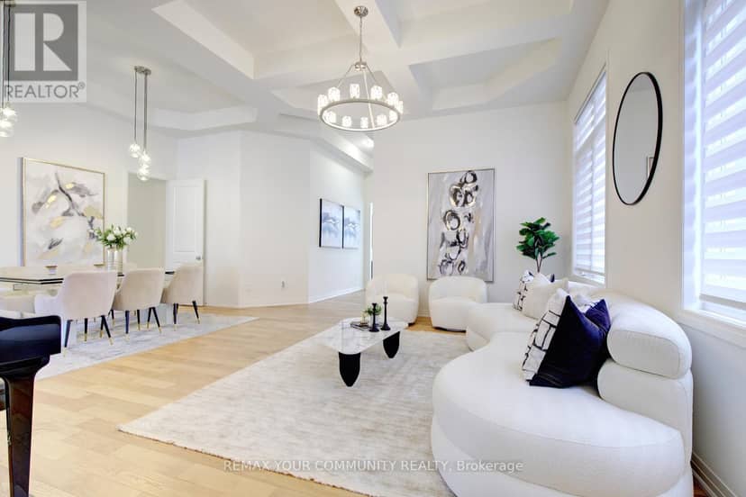 96 Bond Crescent — photo 25 of 40