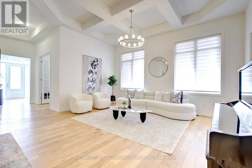 96 Bond Crescent — photo 30 of 40