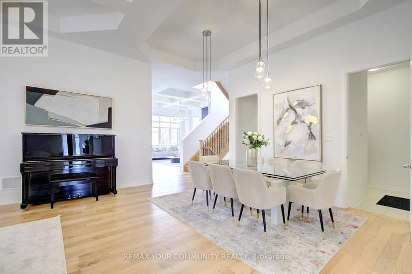 96 Bond Crescent — photo 33 of 40
