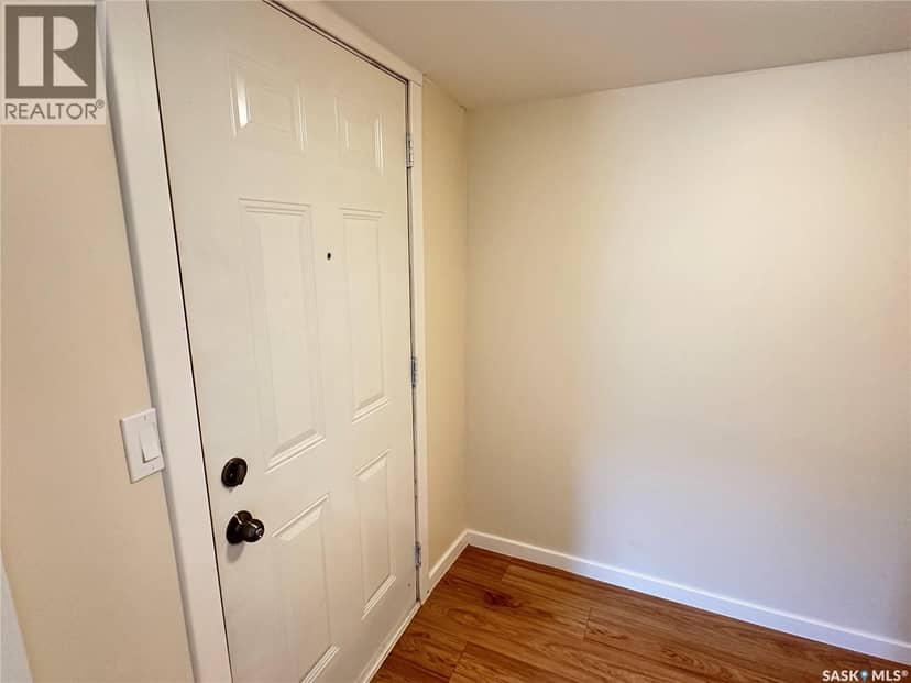 7 321 Dunlop STREET, Saskatoon, photo 6