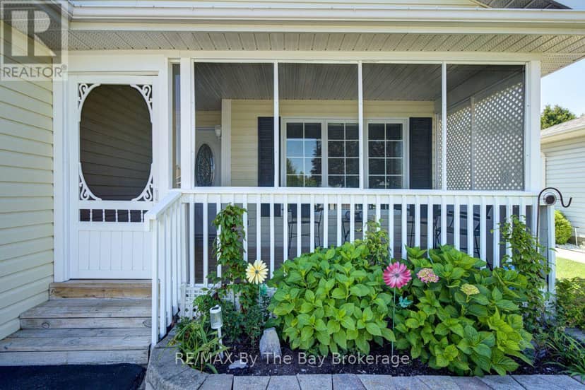 6 Illinois Crescent — photo 5 of 40