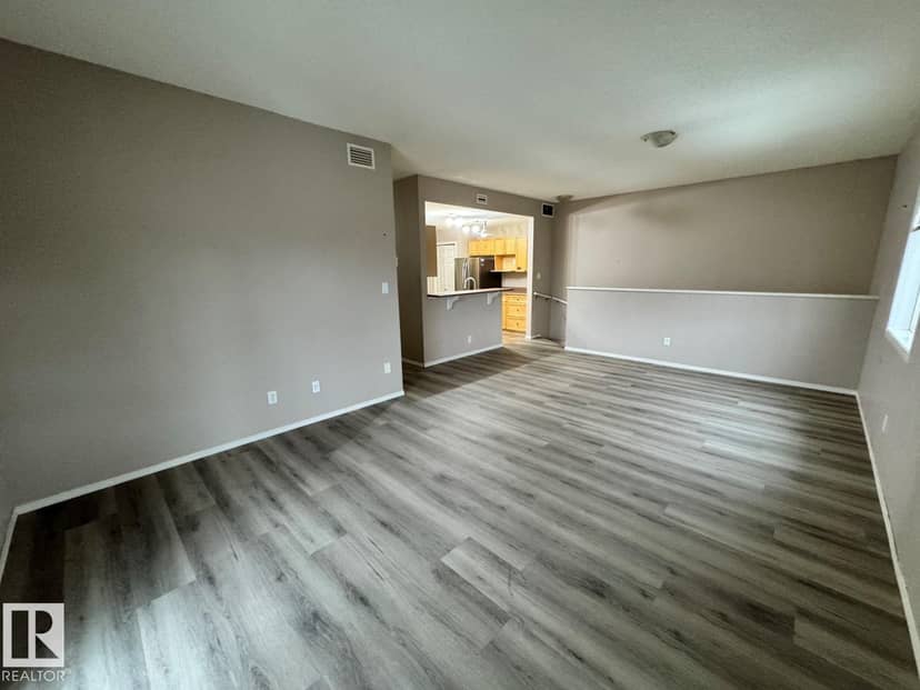 #28 2508 Hanna Cr NW, Edmonton, photo 5