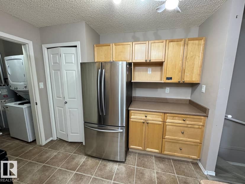 #28 2508 Hanna Cr NW, Edmonton, photo 7