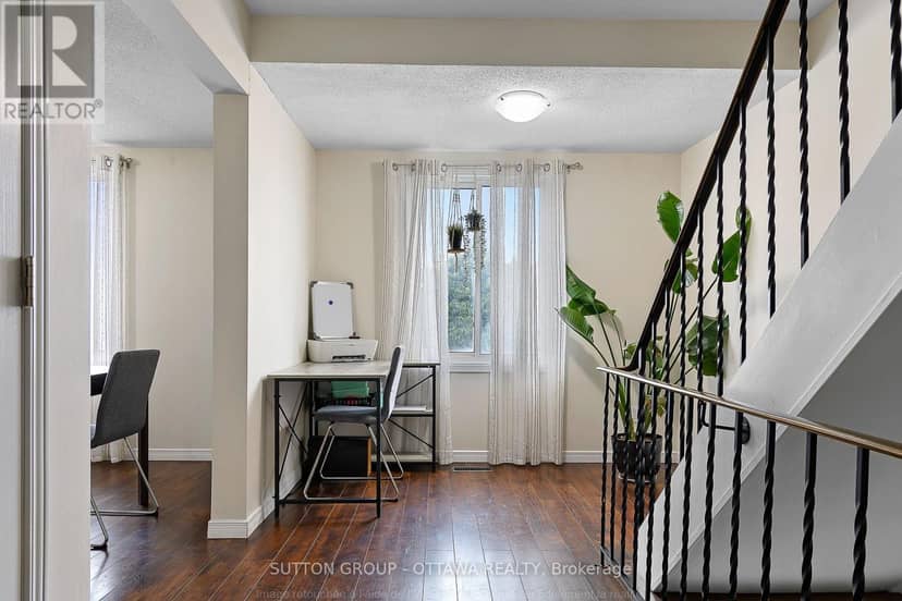 39 - 1803 Axminster Court — photo 11 of 40