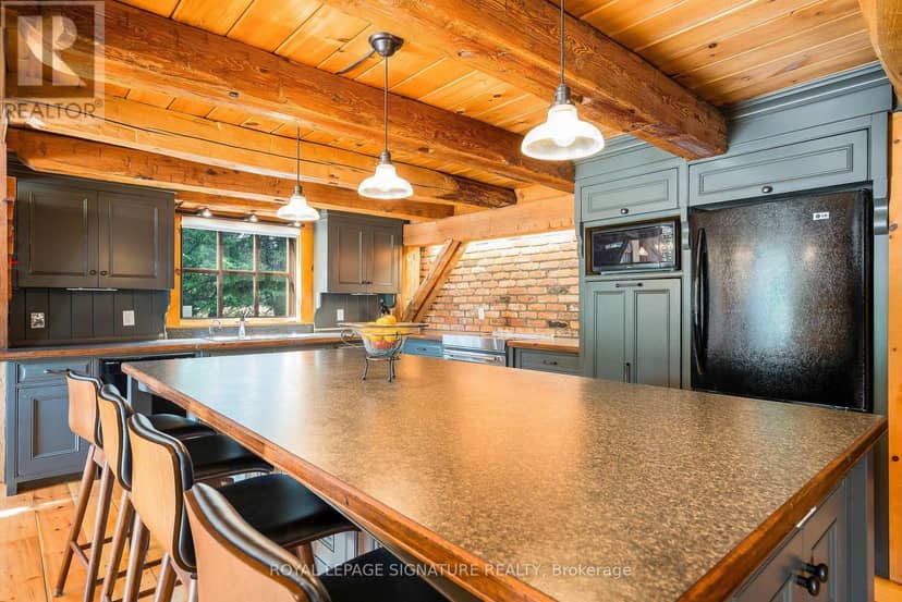 22 Newton Way — photo 19 of 40