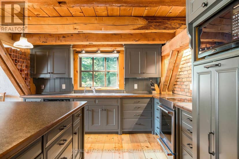 22 Newton Way — photo 21 of 40