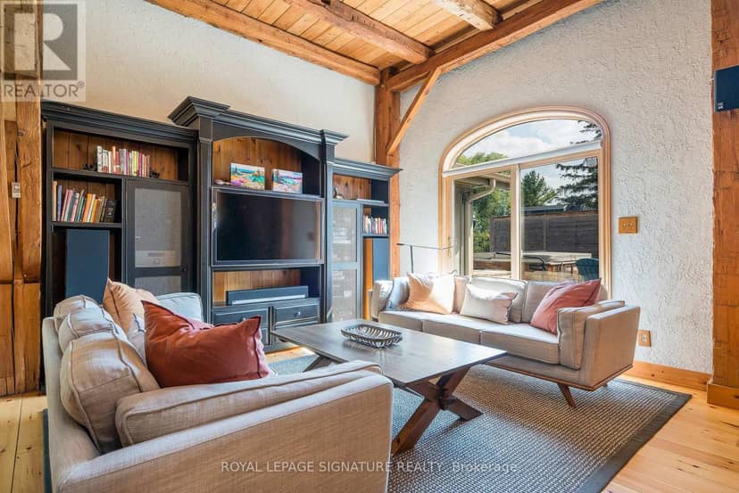 22 Newton Way — photo 8 of 40