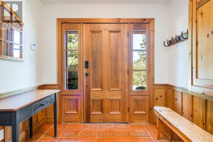 22 Newton Way — photo 3 of 40