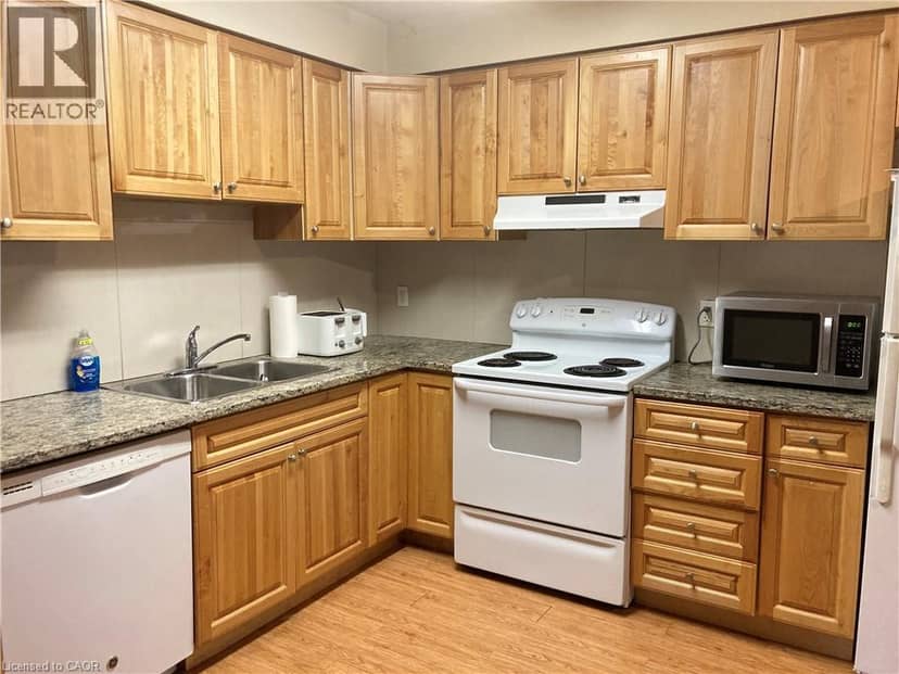 392 ALBERT Street Unit# 302 — photo 6 of 21