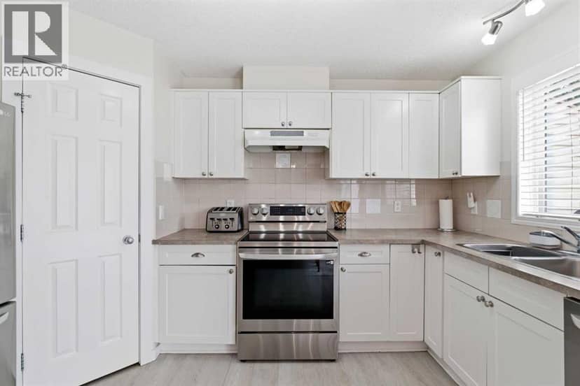 9 Ross Place — photo 13 of 40