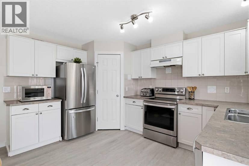 9 Ross Place — photo 14 of 40