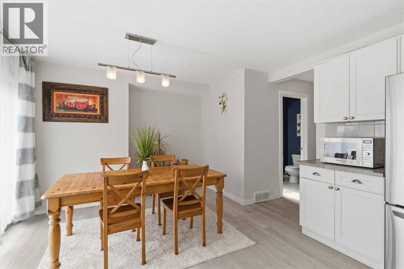 9 Ross Place — photo 16 of 40