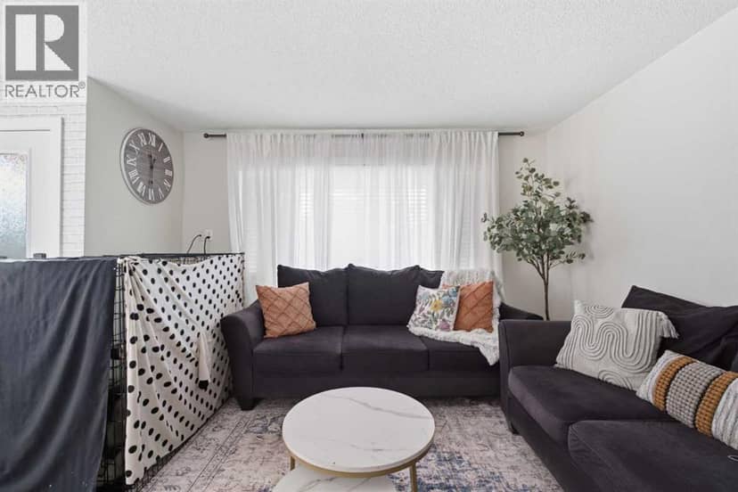 9 Ross Place, Crossfield, photo 3