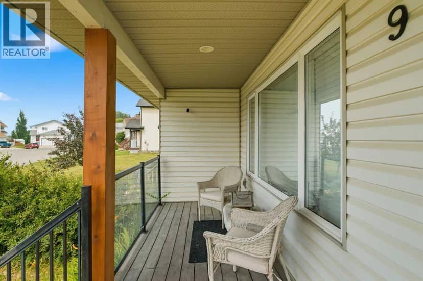 9 Ross Place — photo 40 of 40