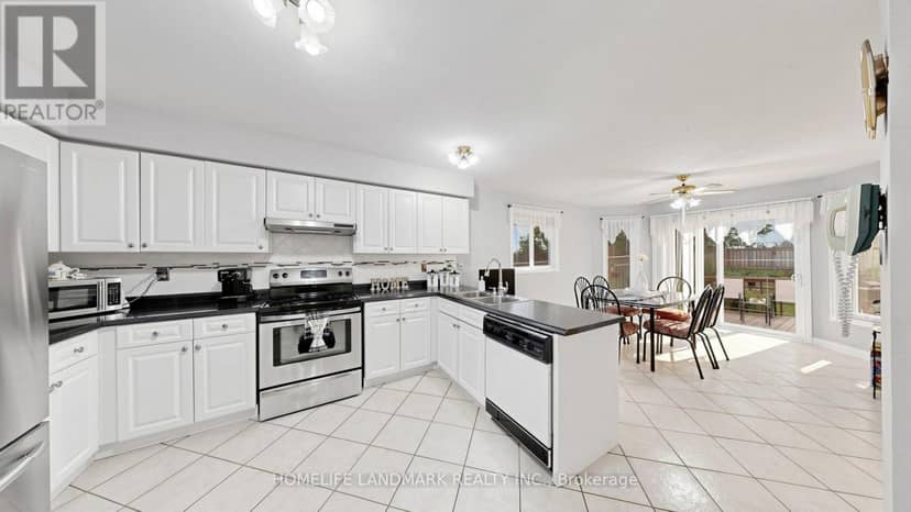 2590 Ambercroft Trail — photo 16 of 40