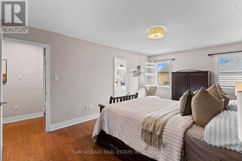 899 Pickersgill Crescent — photo 28 of 40