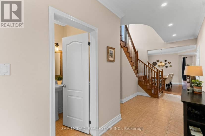 899 Pickersgill Crescent, Milton, photo 5