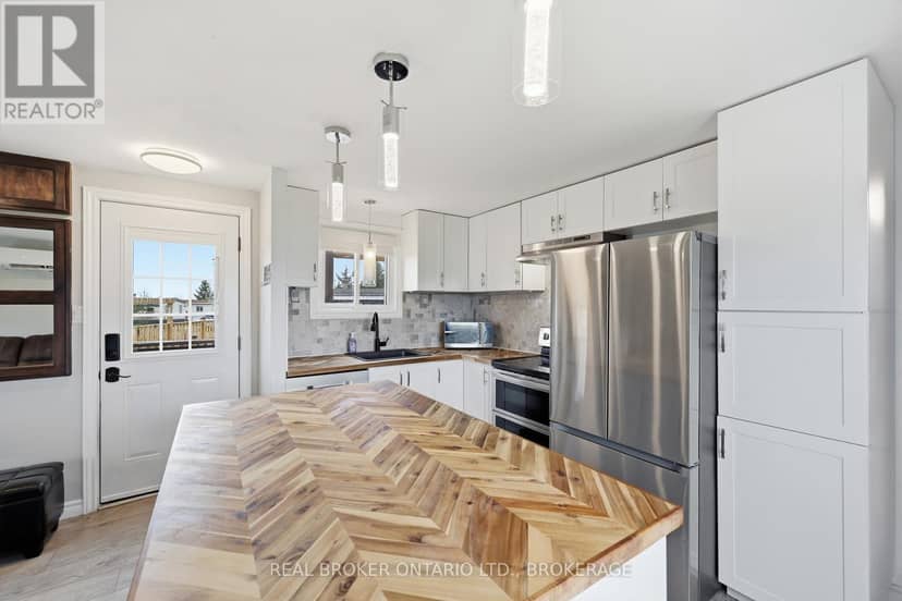 11 Hermes Drive — photo 11 of 37