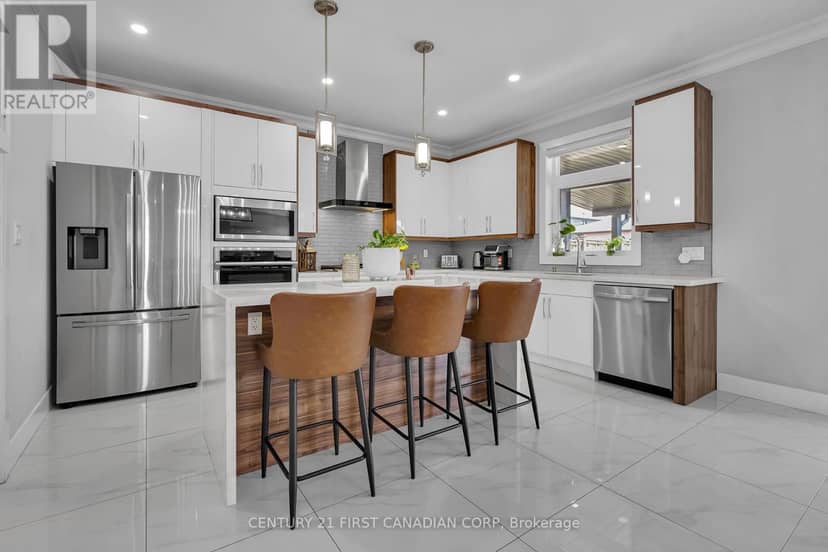 3373 Regiment Road — photo 17 of 40