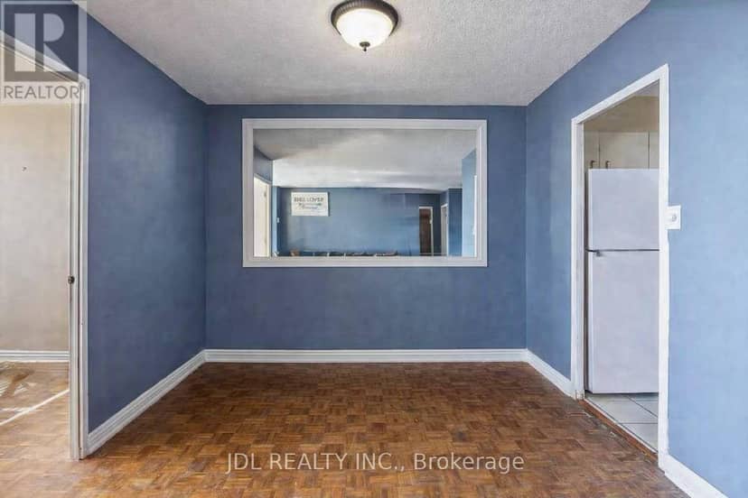 1807 - 85 Emmett Avenue — photo 9 of 22