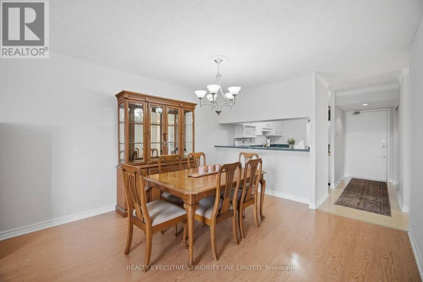 1013 - 10 Martha Eaton Way — photo 11 of 34
