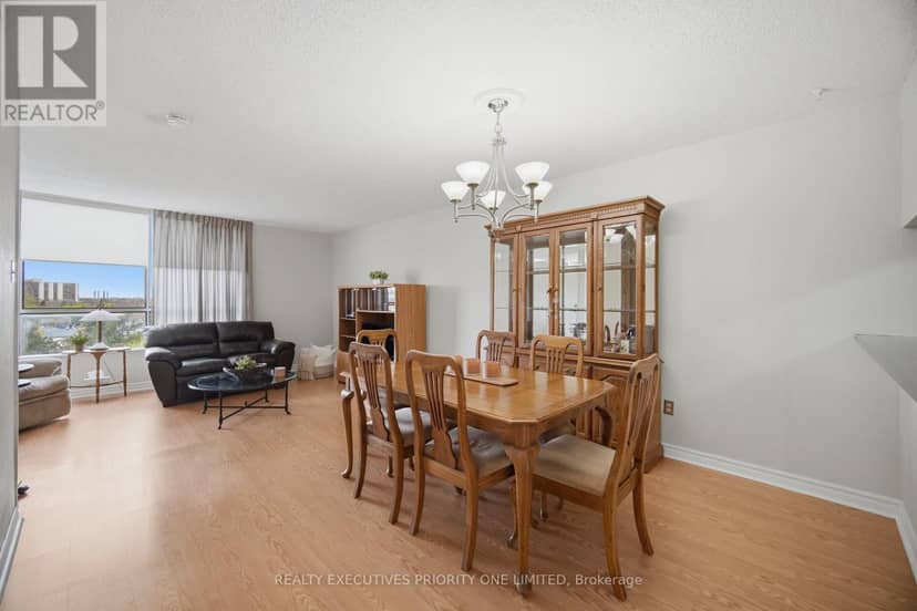 1013 - 10 Martha Eaton Way — photo 13 of 34