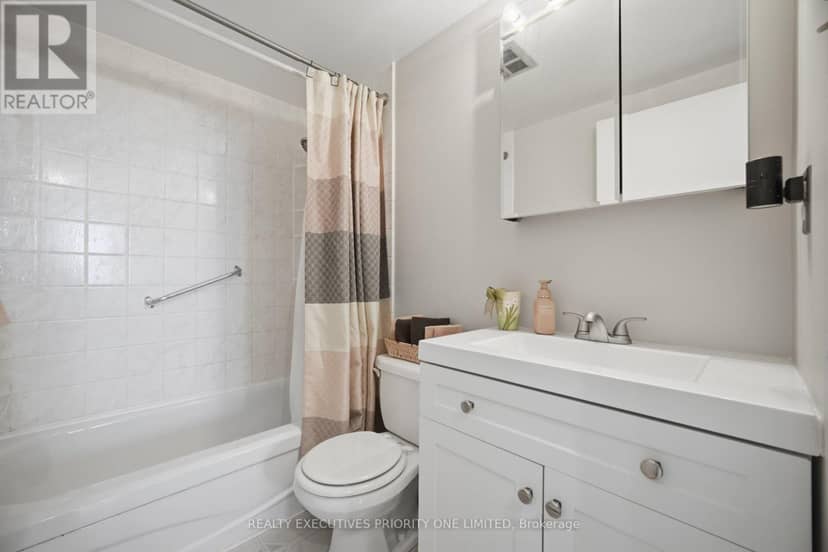 1013 - 10 Martha Eaton Way — photo 28 of 34