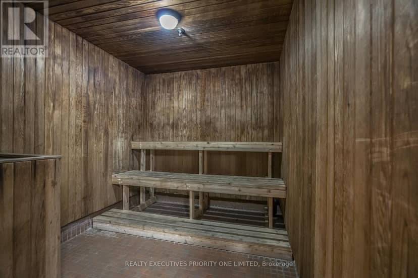 1013 - 10 Martha Eaton Way — photo 31 of 34