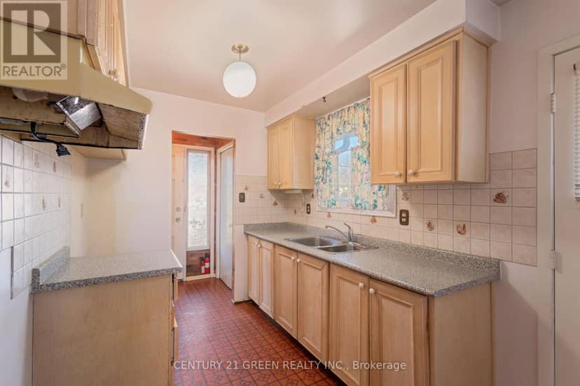 729 West 5th Street — photo 13 of 39