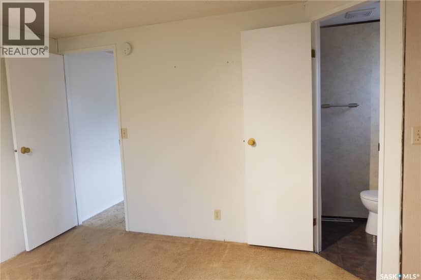 67 Sunrise ESTATES — photo 10 of 32