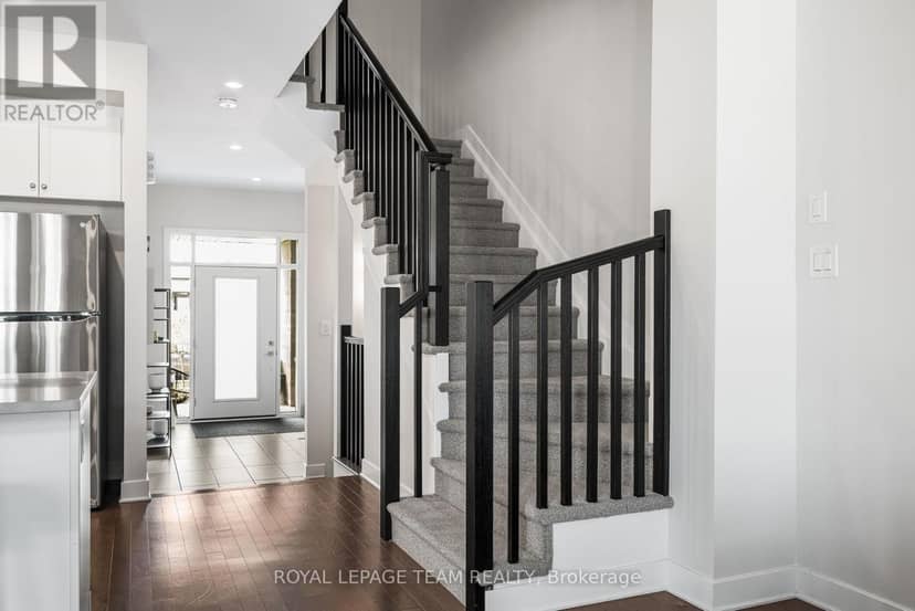 800 Solarium Avenue — photo 16 of 29