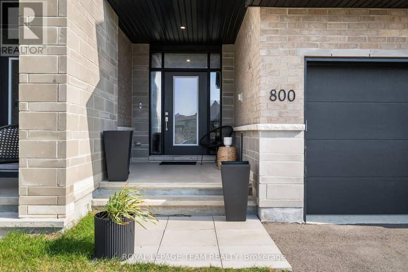 800 Solarium Avenue — photo 2 of 29