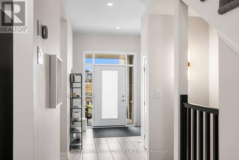 800 Solarium Avenue — photo 3 of 29