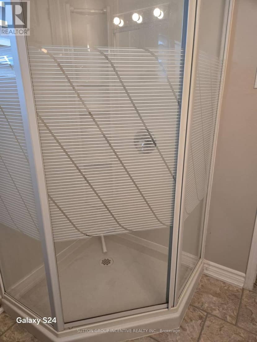 36 Weeping Willow Drive — photo 14 of 16